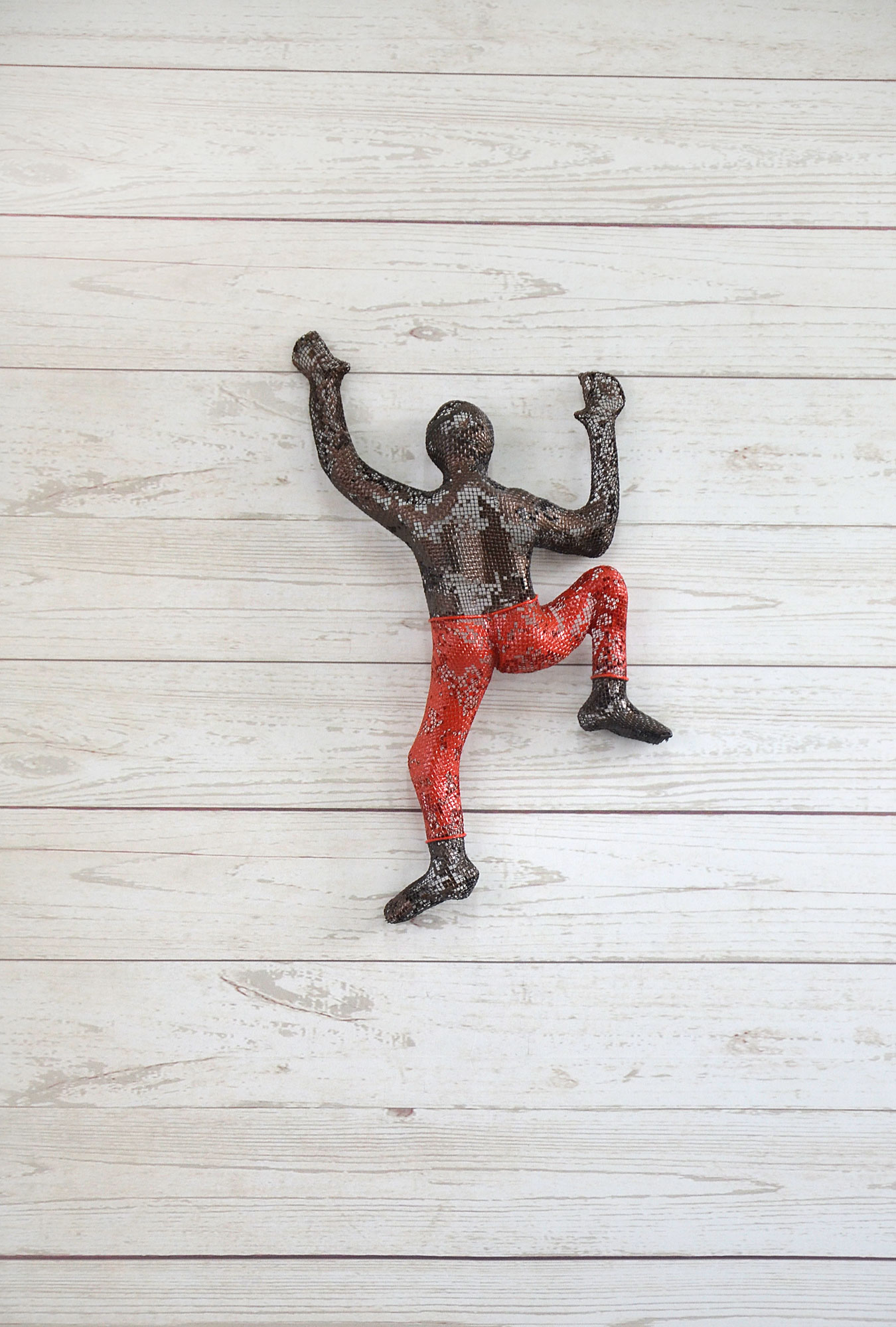 wall art climbing figures