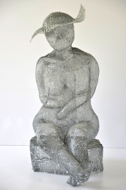 Metal Sculpture - modern art - Metal art - Wire mesh sculpture