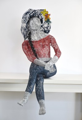 Sitting woman sculpture, Metal wire mesh sculpture
