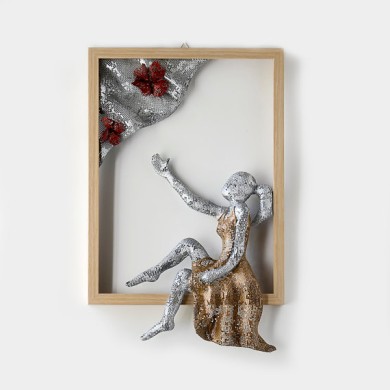 Metal wall art - women sculpture - Housewarming gift - Metal art