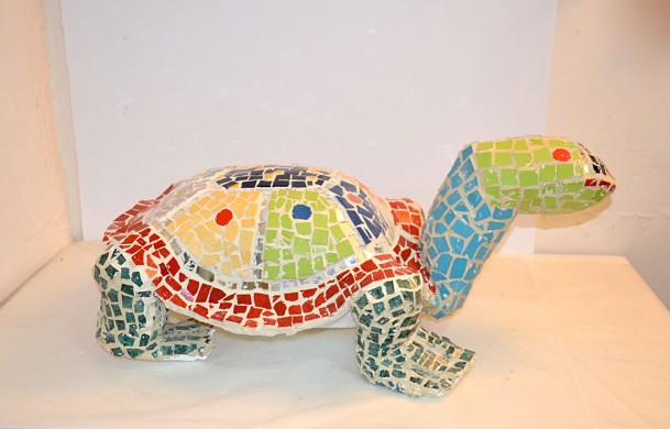 Turtle - Hinda's work - wire mesh sculpture with mosaic tiles